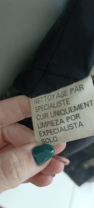 Casaco para usar com ou sem capuz. Para homem, em pele. Usado