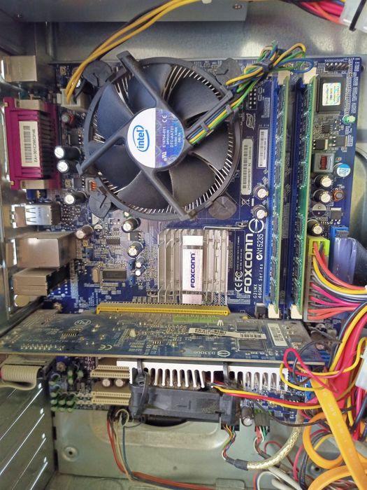 Retro komputer na ramach DDR2 warto !!