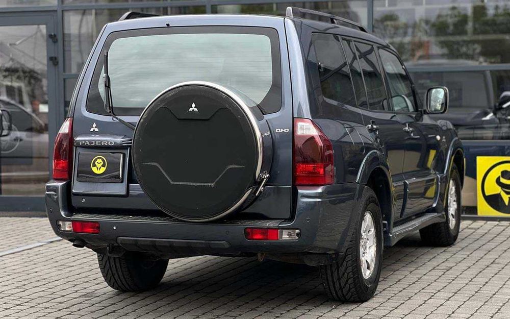 Mitsubishi Pajero 2006