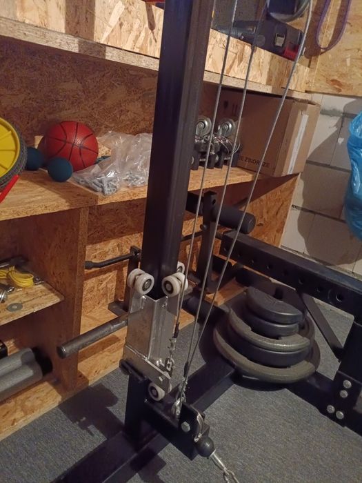 Power rack, klatka, half rack, wyciąg górny dolny, drążek, siłownia