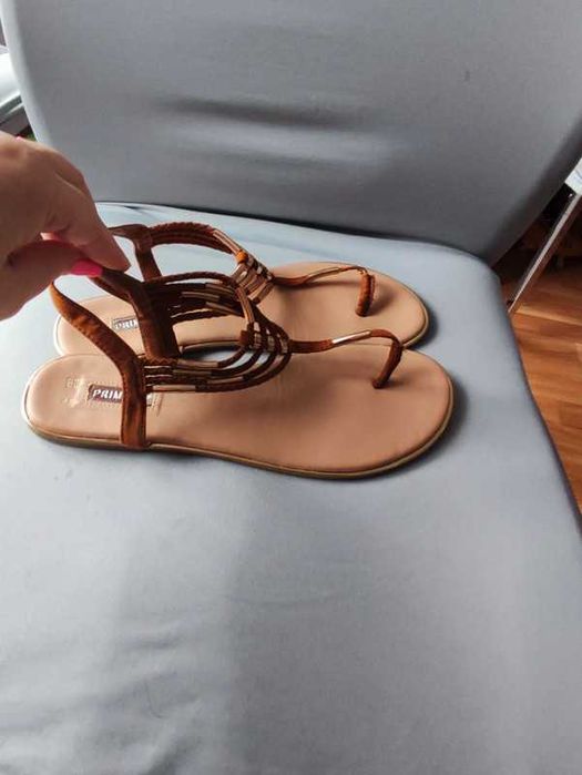 Primark r41 japonki sandały