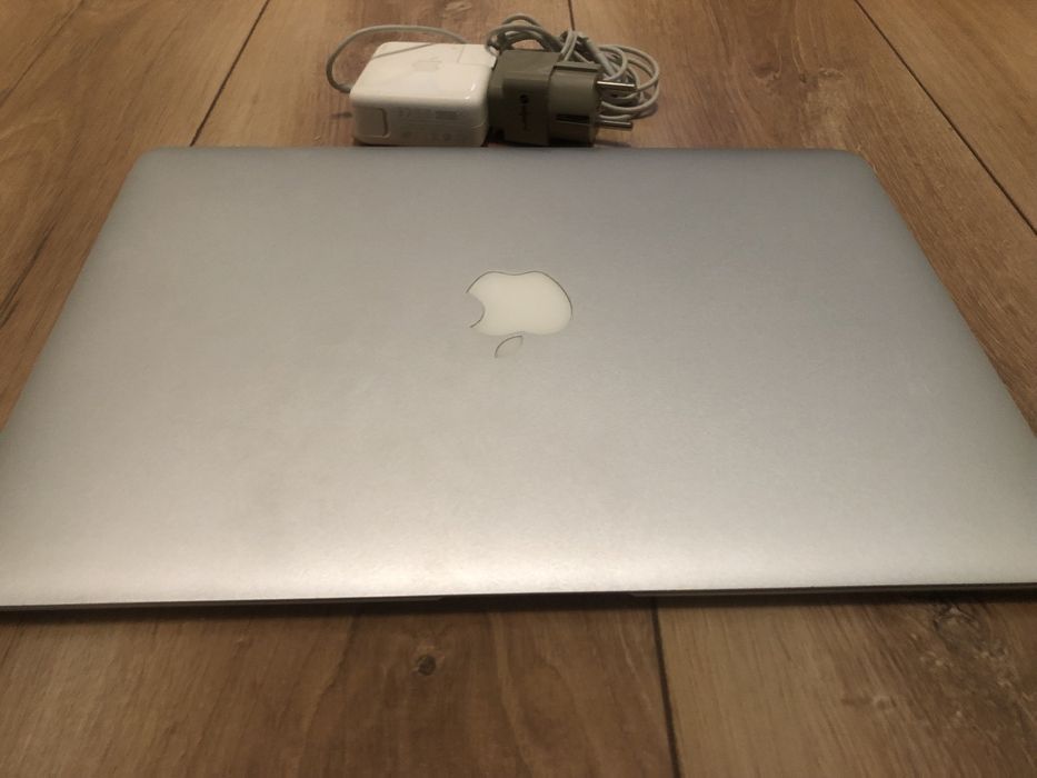 MacBook Air 4,2 2011 rok
