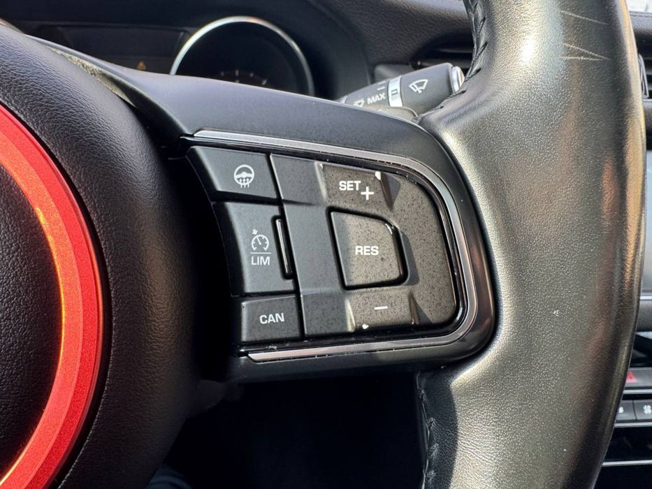 Jaguar XF-35t AWD Car Invest Ukraine Лізинг