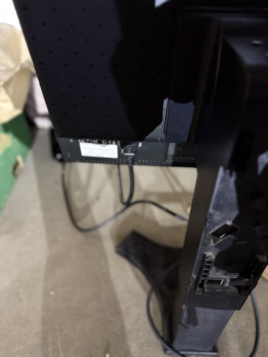 Monitor i klawiatura do komputera przelacze VGA