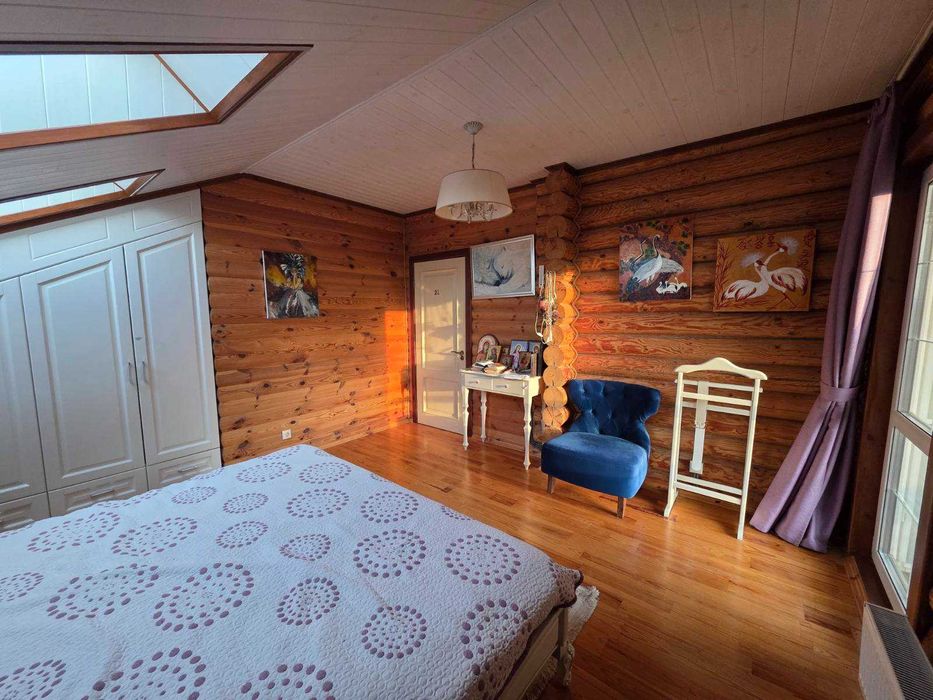 Продаж будинку зруб 185м.кв. 8 соток Нові Петрівці