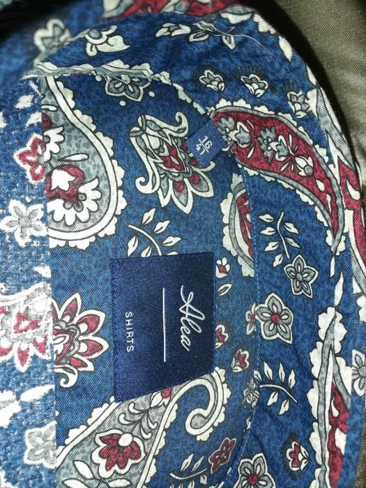 Camisa nova com etiqueta, veste 41