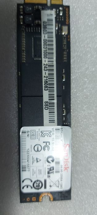 SSD диск 128 gb. MacBook (Asus) 6+12.