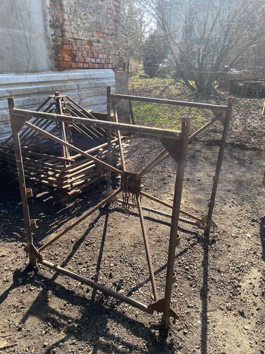 Rusztowanie stalowe typu choinkowego (trójkątne)