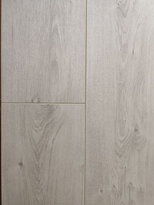 Montaż paneli podłogowych