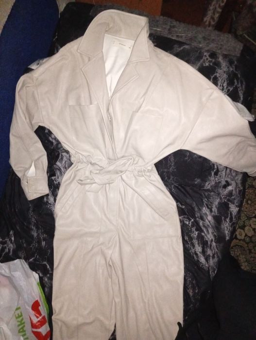 Костюм  кожаный  почти новый