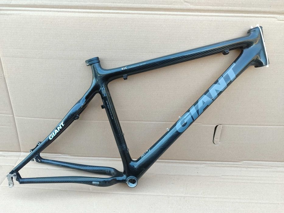 Rama Giant XTC Composite Series Carbon Roz.M 1300g ! V-Brake DISC