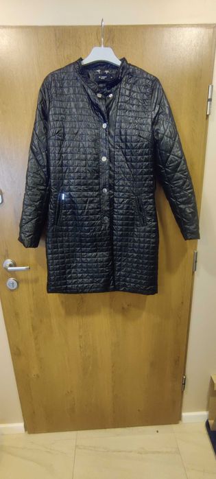 Płaszcz czarny -Monnari