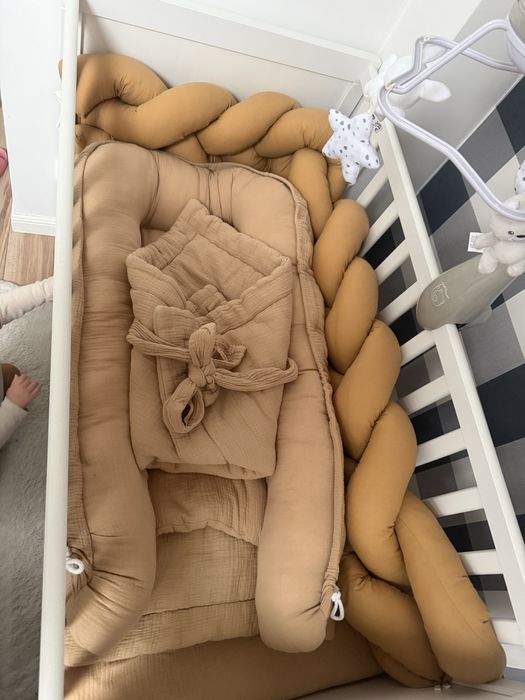 Łóżeczko Sundvik/materac/karuzela/ kpl do spania