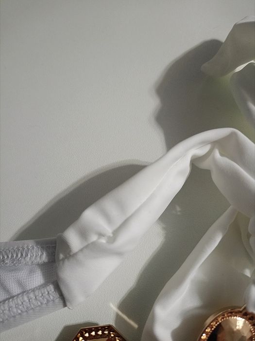 Bikini strój kąpielowy biały cyrkonie kamienie kryształki