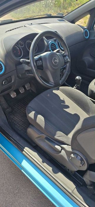 Opel Corsa D 2011