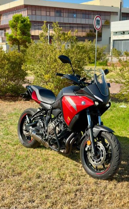 Yamaha Tracer 7 com extras