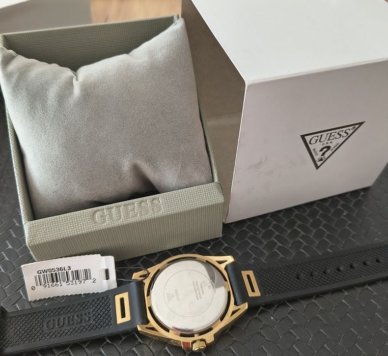 Guess Elegancki zegarek damski