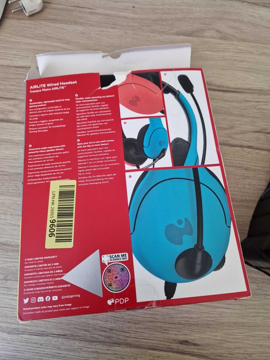 Słuchawki przewodowe PDP LVL40 na Nintendo Switch, niebiesko-czerwone