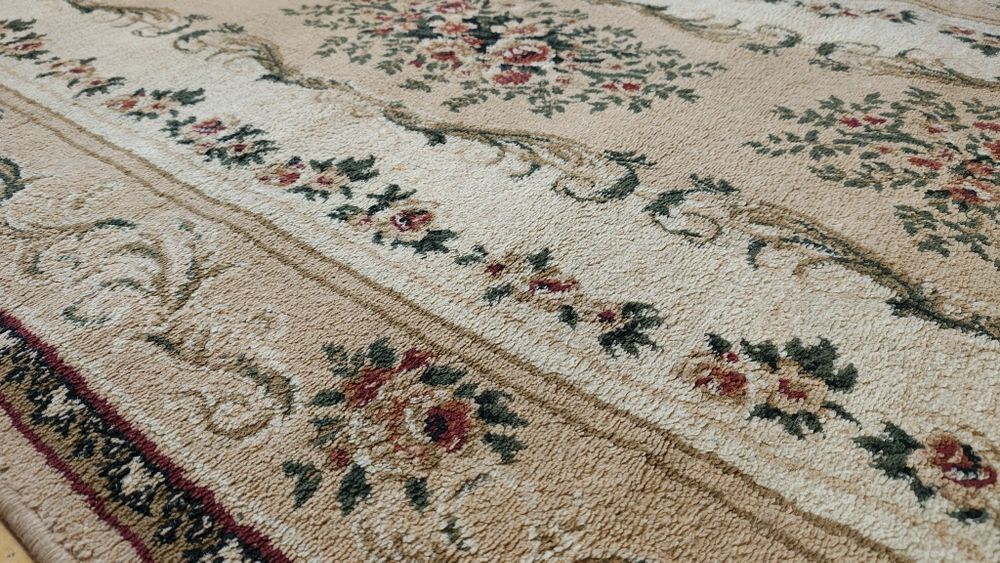 Напольный ковер б/у