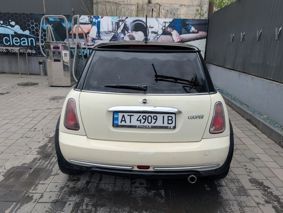 MINI Cooper 2004