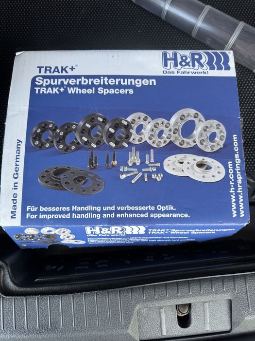 Espaçadores 15mm 5x112 + Pernos