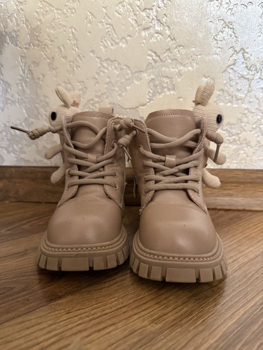 Черевички для дівчинки