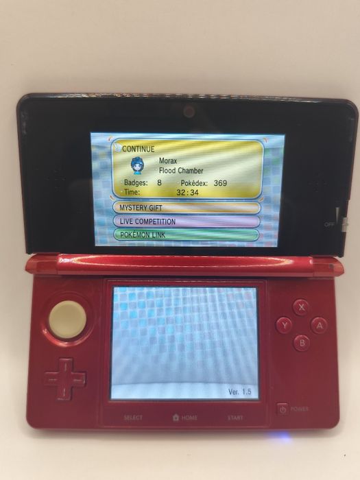 Nintendo 3DS Vermelha + Coleção Pokémon + Capa e Acessórios