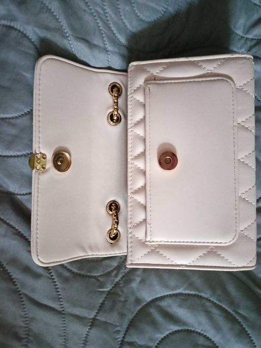 Jasnobeżowa torebka