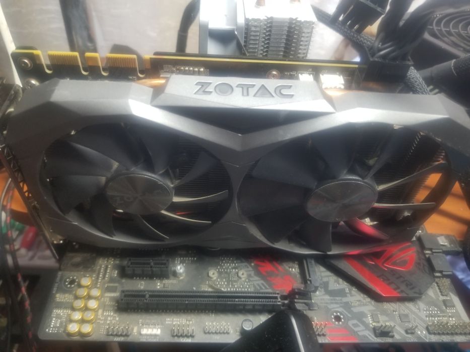 Ремонт и обслуживание видеокарт, флешки с программами для карт