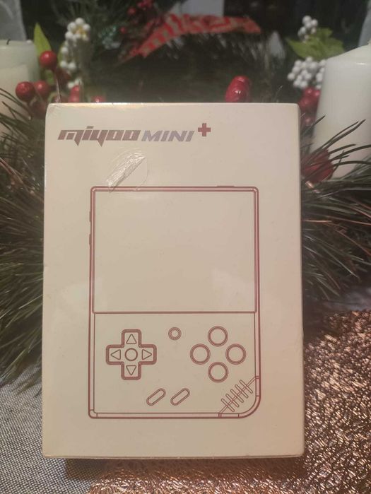 Miyoo Mini Plus z dodatkami