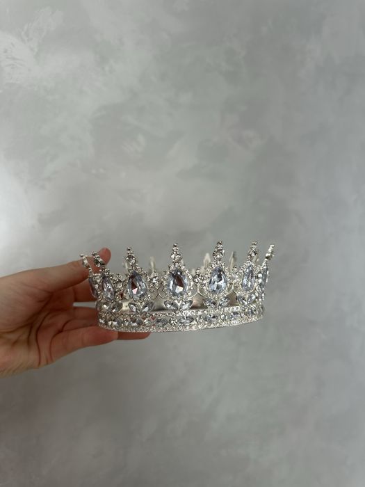 Продам корону на  торт