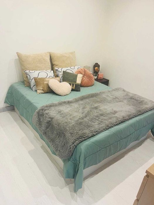 Quarto em Almada/Laranjeiro, excelente localização