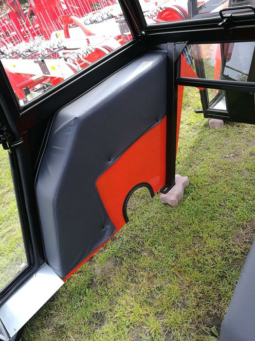 Kabina ciągnikowa T-25 C330 C360 C-360 MF 255 235 -NOWA-