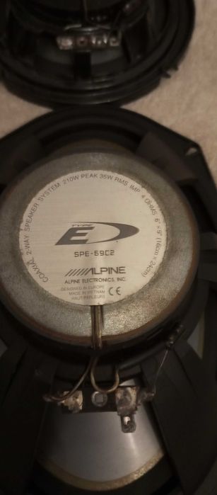 Radio samochodowe Pioneer + 4 głośniki Alpine