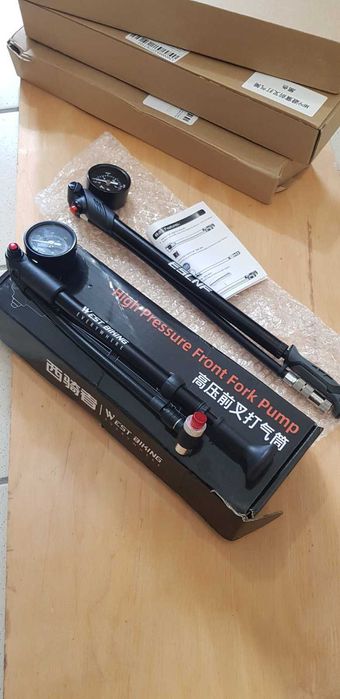 Насос високого тиску для вилок і амортизаторів Насос высокого давления