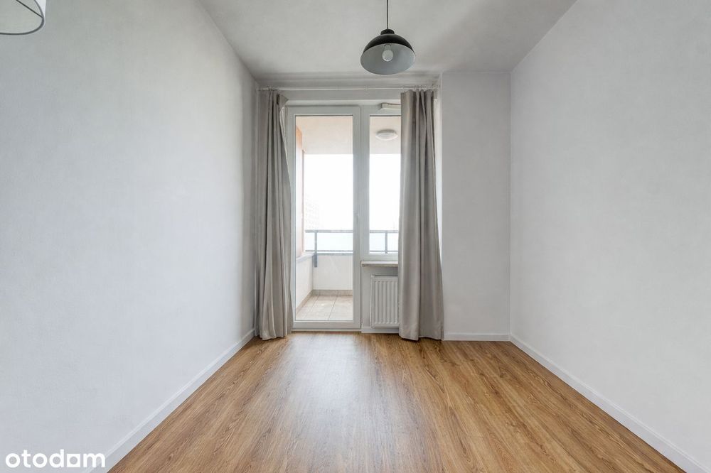 Przestronny apartament w centrum, przy Rondzie ONZ