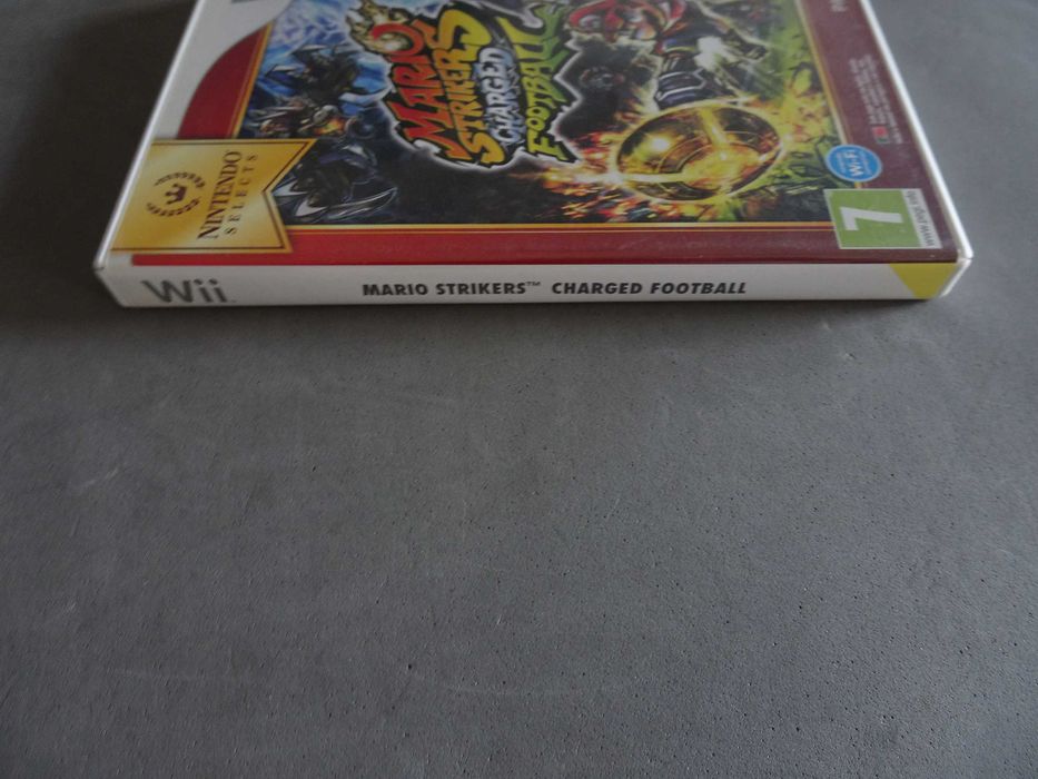 Jogo WII - Mario Strickers Charged Football