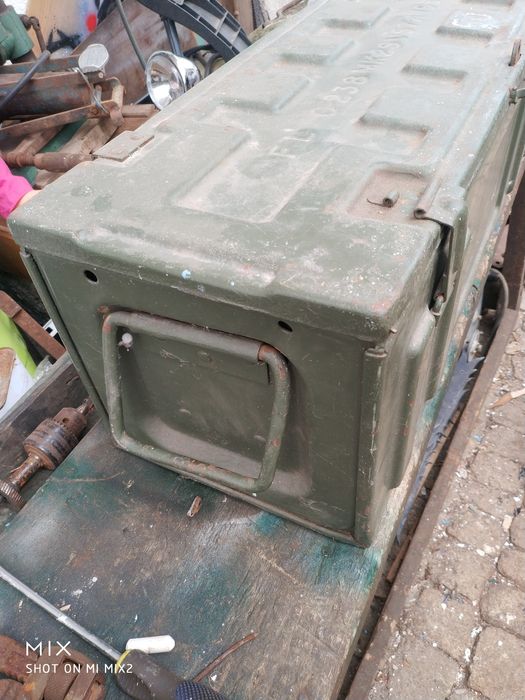 Caixa de munições e outros