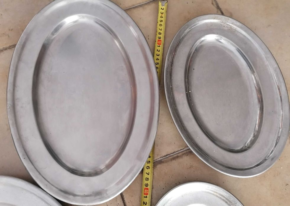 Travessas inox, lote de 4 un, por 10€