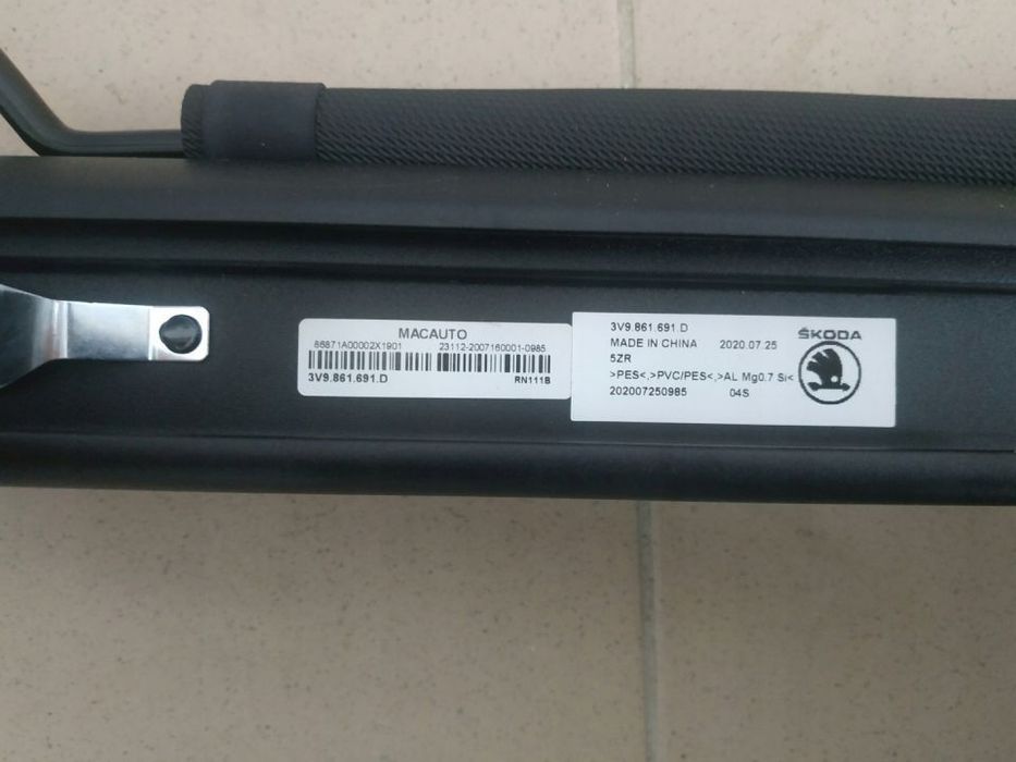 siatka roleta skoda superb kombi 3v9861691d