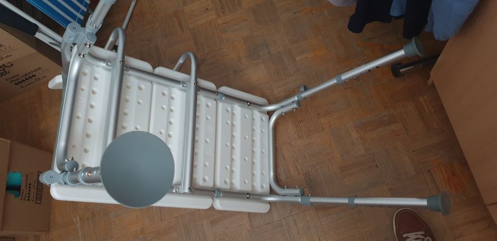 Banco de higiene senior