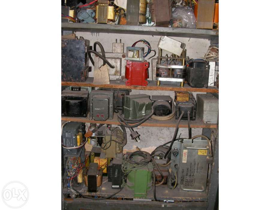Transformador 220 volt. Vários