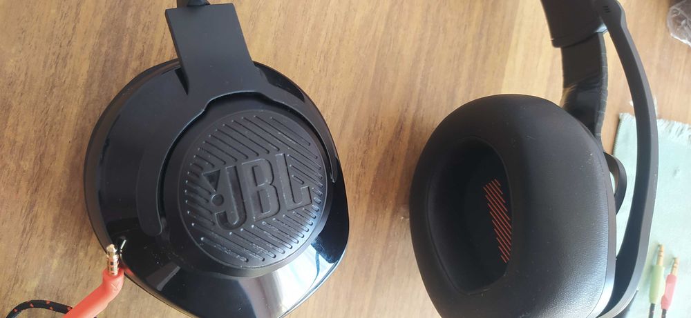 Навушники наушники игровые JBL Quantum 200 Black играет одно ухо