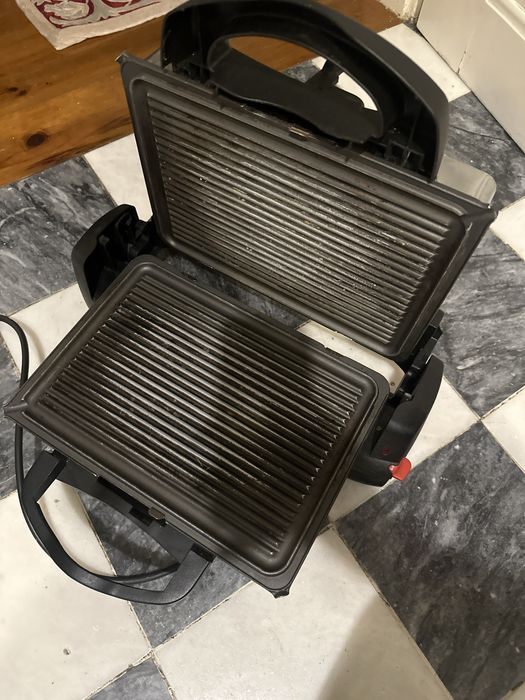 Tostadeira multifunçoes