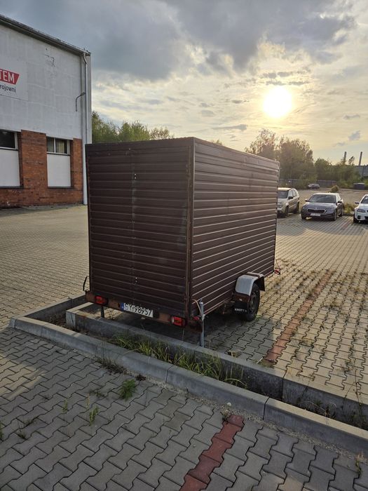 Przyczepka zamknięta SAM – BEZTERMINOWY przegląd! Duża (3x1.6x2m) / Czysta