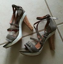 Sandália da Replay salto alto