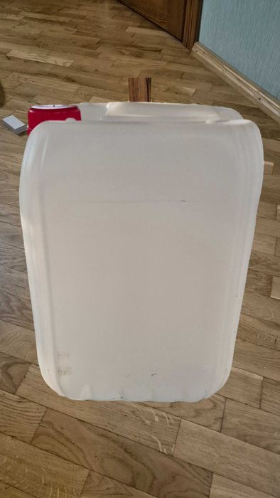 Каністра пластикова 20л