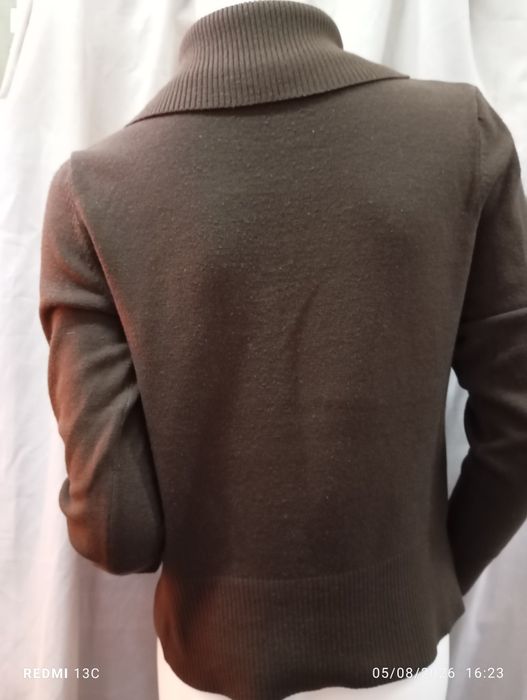 Camisola castanha capicua