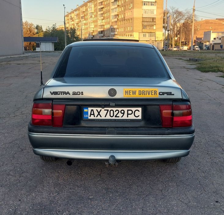 Продам Opel Vectra A 2.0i