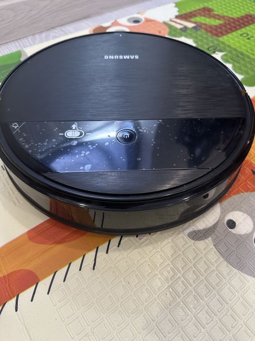 Samsung Миючий робот-пилосос VR05R5050WK із зарядною станцією